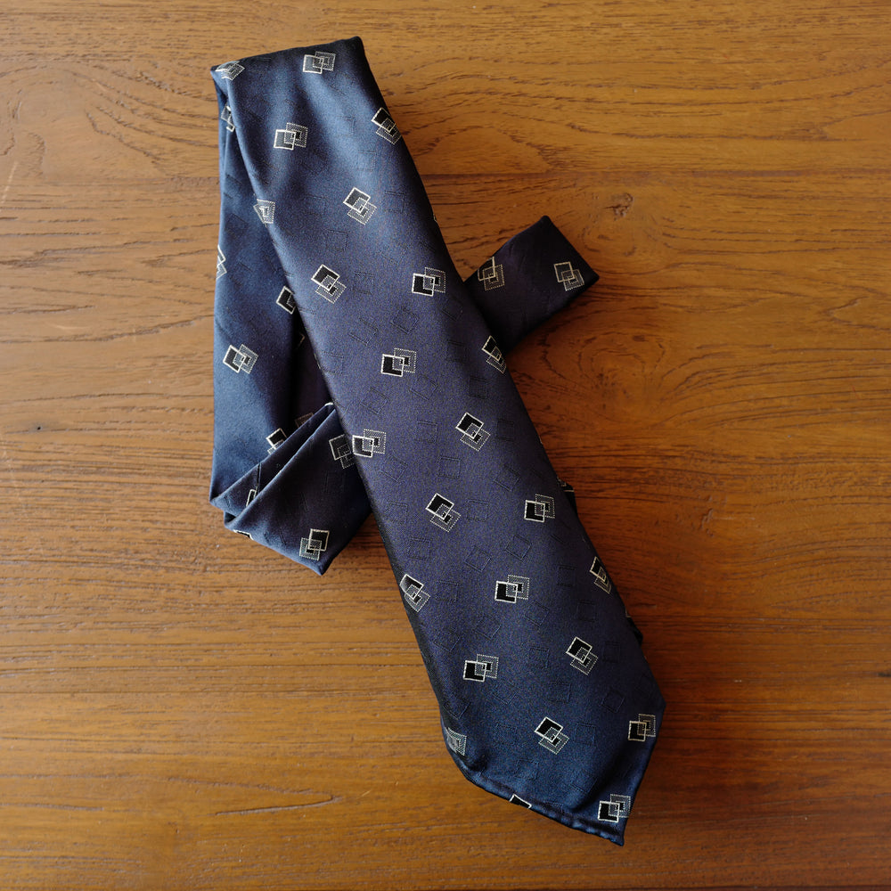 Navy 7-Fold Silk Tie with woven Cubes