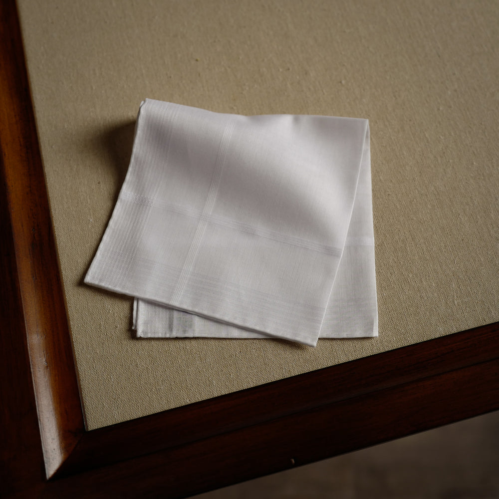 Bianca Pocket Square in White