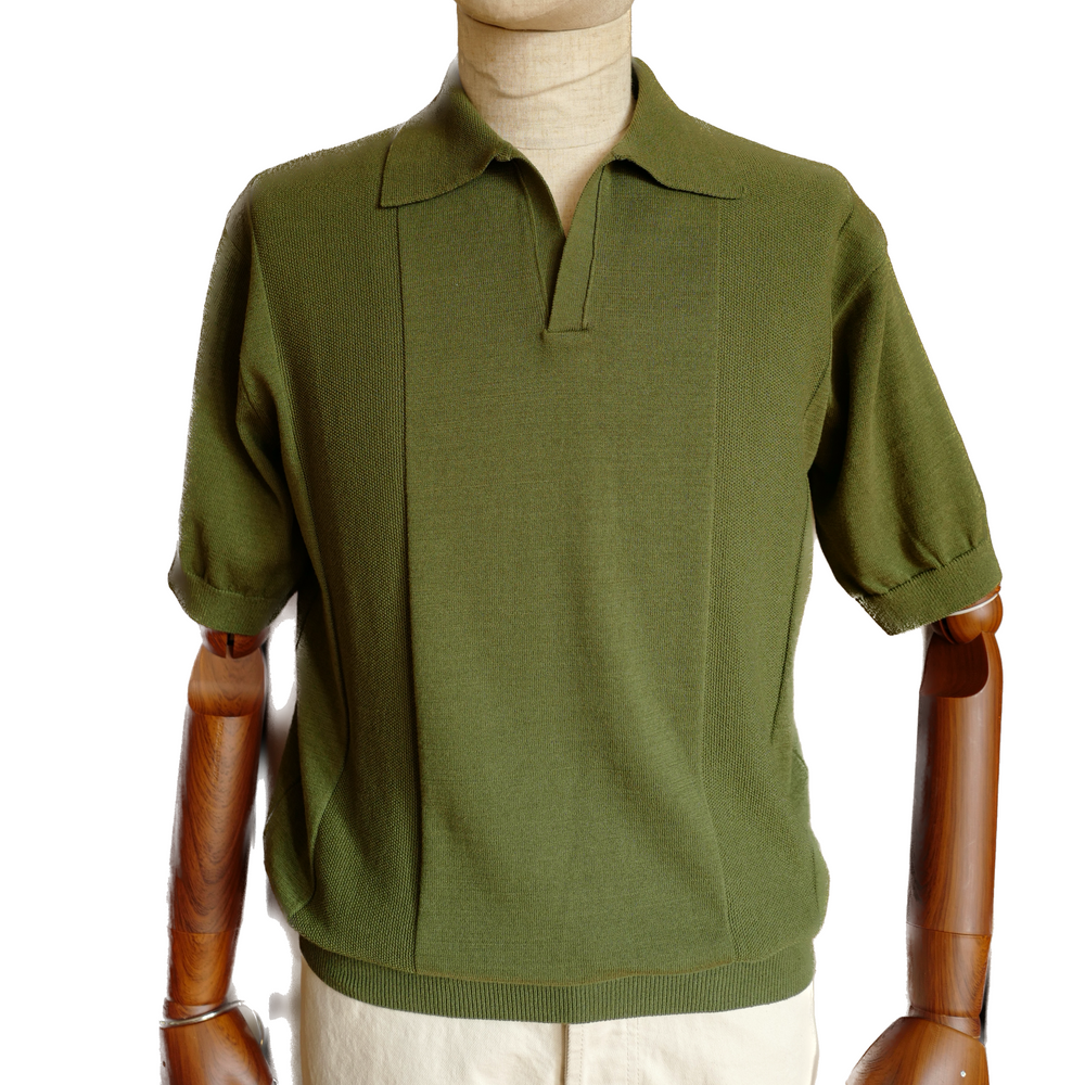 Open Collar Knit Polo in Green