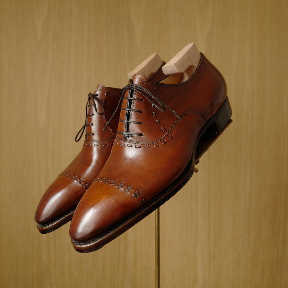 Oxford with Belt Loops in Medium Brown