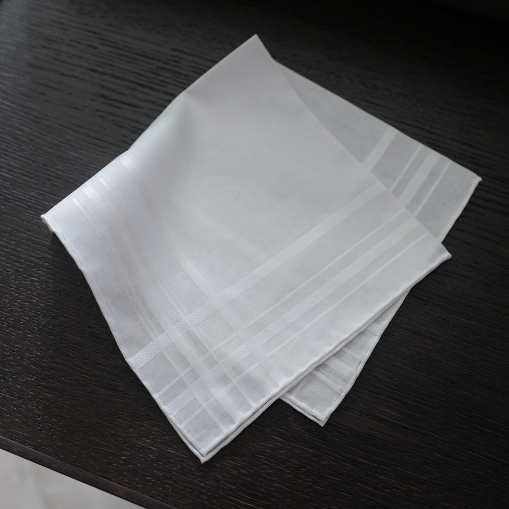 Sonate Pocket Square in White
