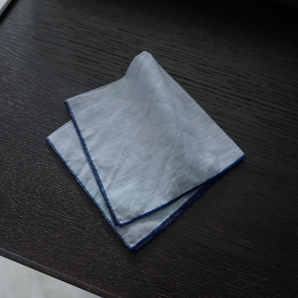 8110 Pocket Square with Indigo Edge in Blue