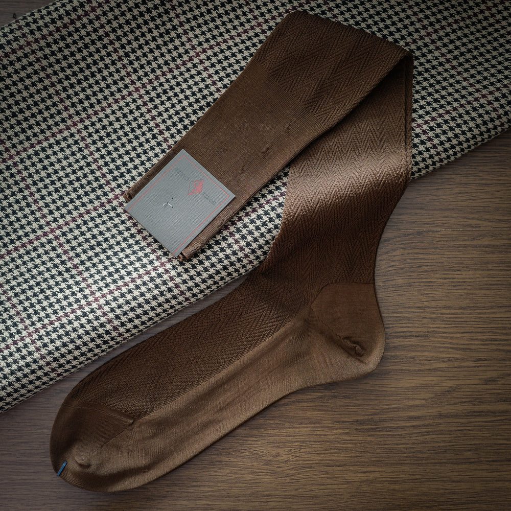 Brown Cotton over-the-calf Socks with Herringbone Pattern