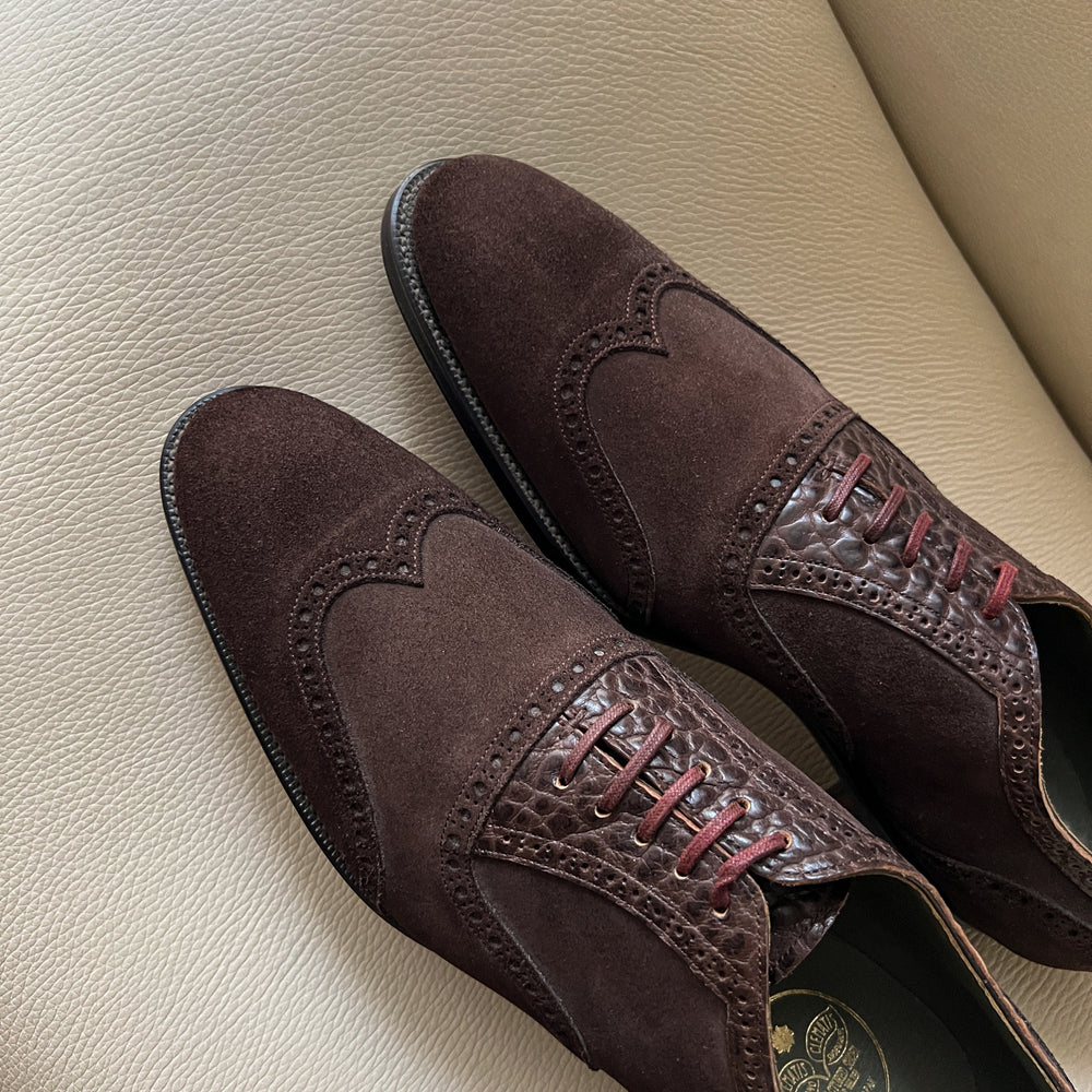 Linden in Dark Brown Suede