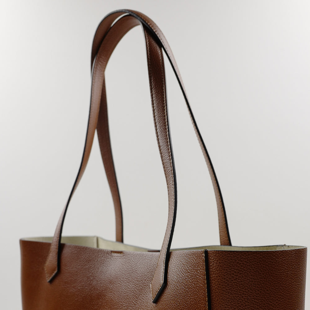 1142 Square Tote Bag in Medium Brown Calf