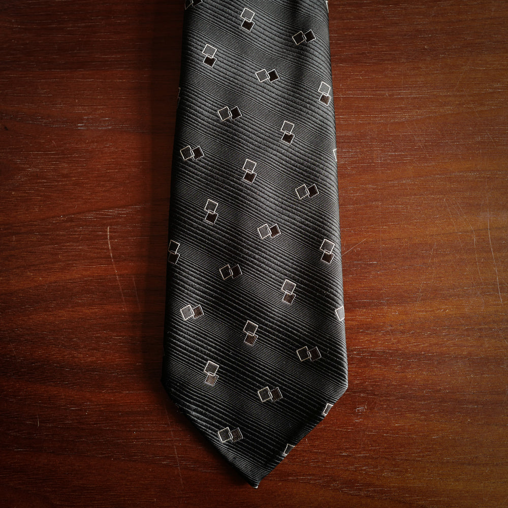 Black 7-Fold Silk Tie with woven Motif