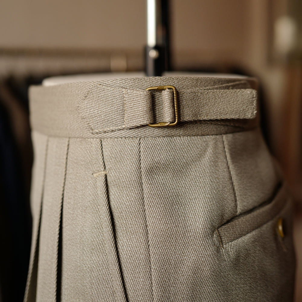 C1 Shorts in beige covert cloth (MTO)