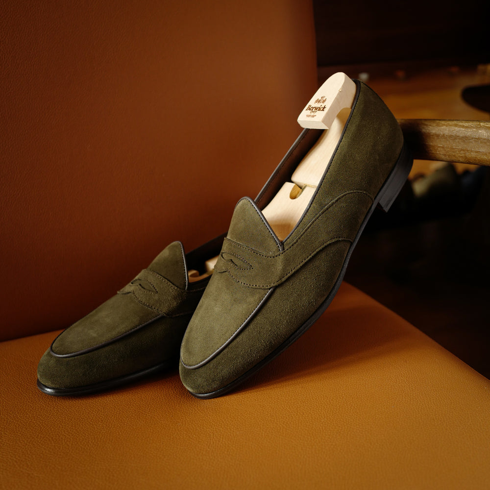 4952 Penny Loafers in Moss Green