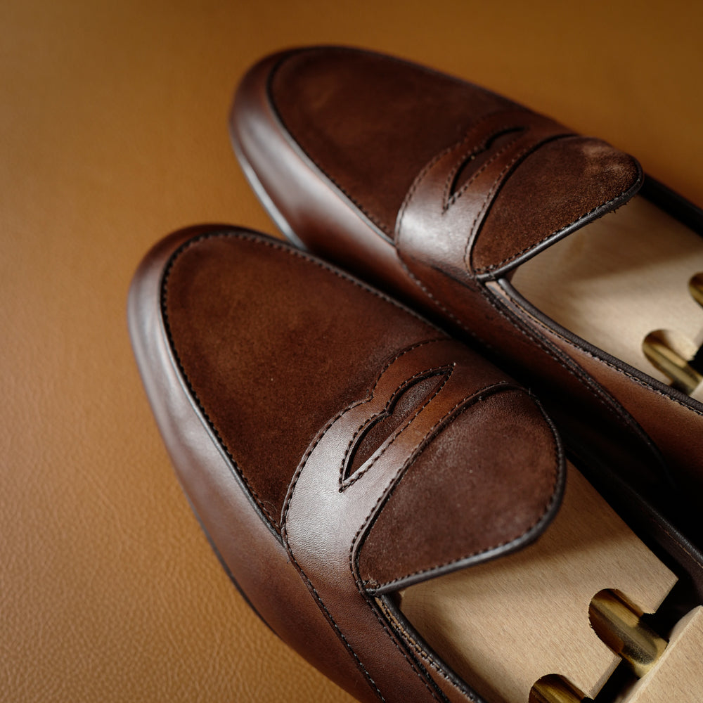 4952 Two Tone Penny Loafers in Snuff Brown