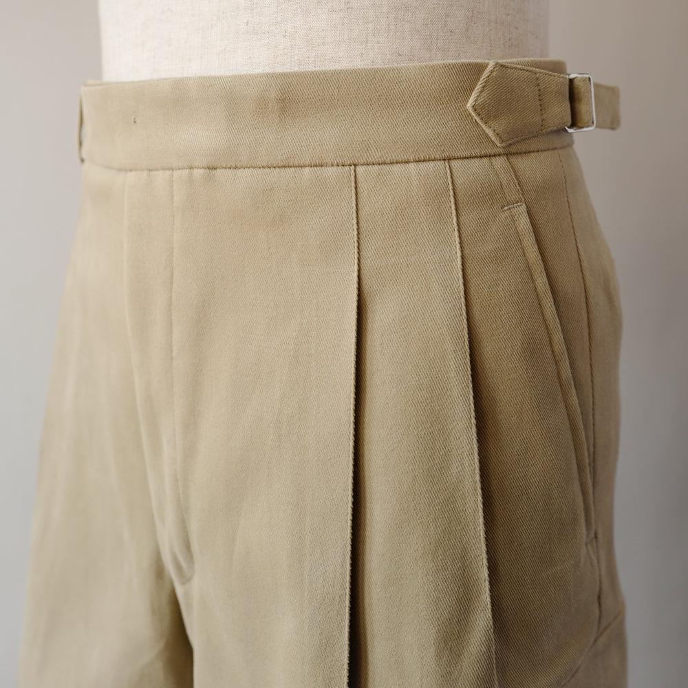 C1 Shorts in beige cotton