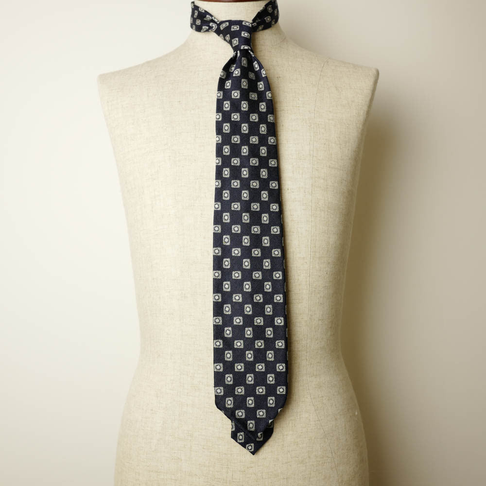 Navy Seven-Fold Woven Linen/Silk Tie with Diamond Motif