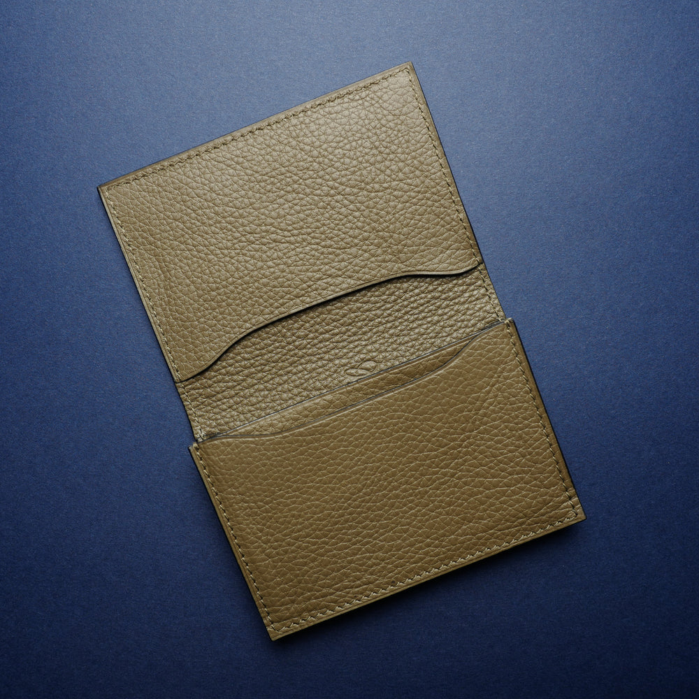 P1021 Card Case in Taupe Calf