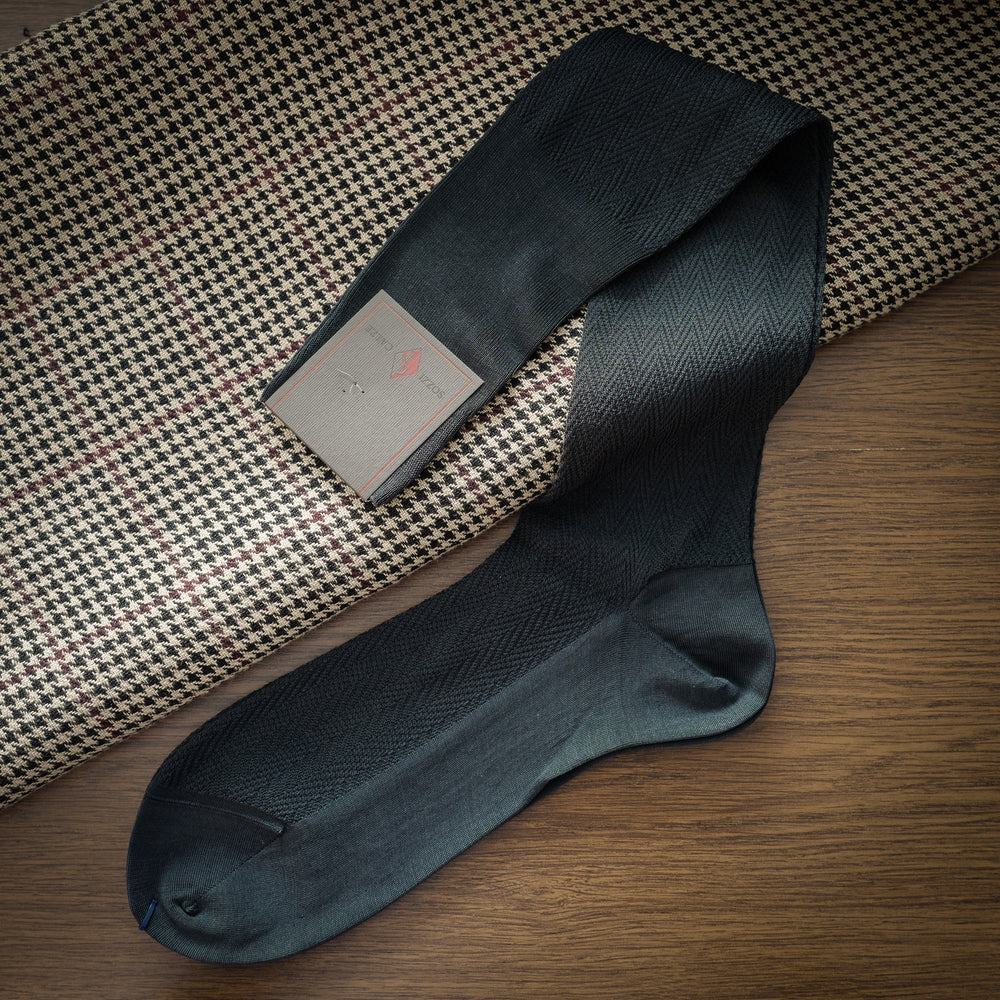 Grey Cotton over-the-calf Socks with Herringbone Pattern