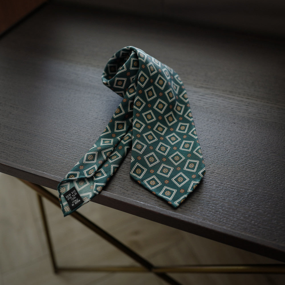 Green Seven-Fold Silk Tie with Medallion Print