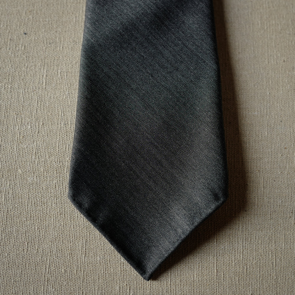 Grey Wool Tie with Herringbone Pattern